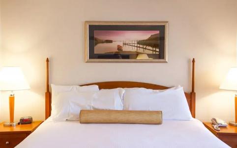 Flagship Inn and Suites - 28