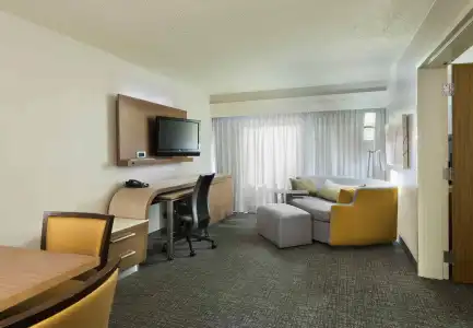 Courtyard by Marriott Wilmington / Wrightsville Beach - 7