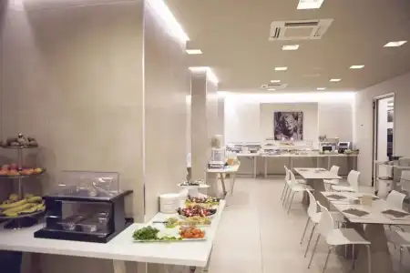 L'Hotel - 27