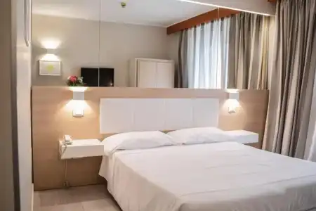Mediterraneo & Residence - 62