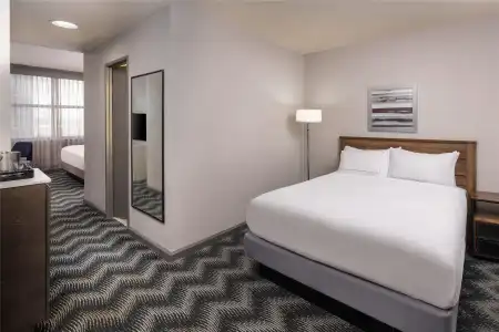 Hilton Houston North - 32