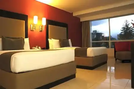 & Suites PF - 53