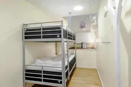 City Hostel - 63
