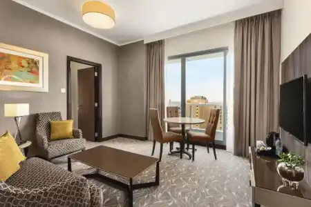 Hawthorn Suites by Wyndham Center - 62