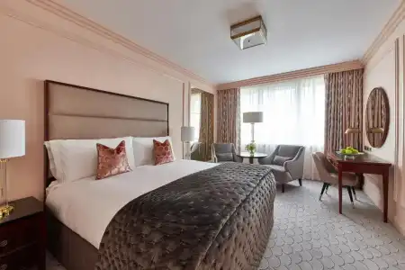 The Westbury - 90