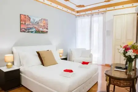 Lh Royal Suites - 79