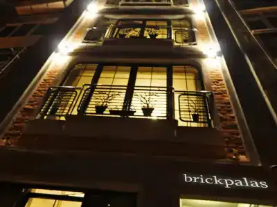 Brickpalas - 0