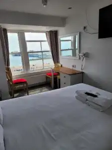 Atlantic Seafront Guest Accommodation - 46