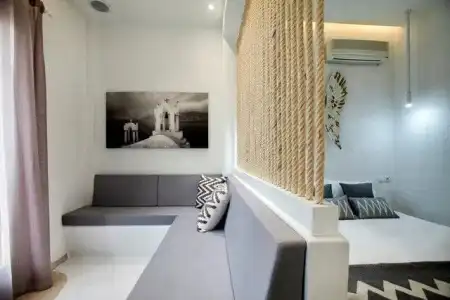 Privee Santorini - 34