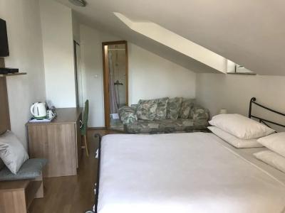 Pink Inn - 23
