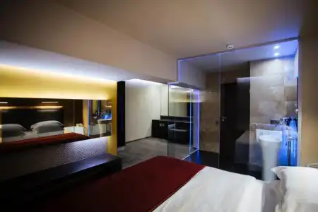 LH & SPA - 33