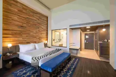 5 BY OYO Metropolitan - 38