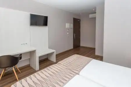 Hostal Operaramblas - 20