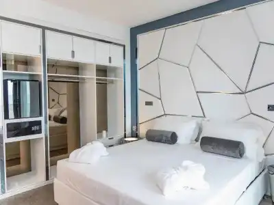 The Promenade Luxury Wellness - 42