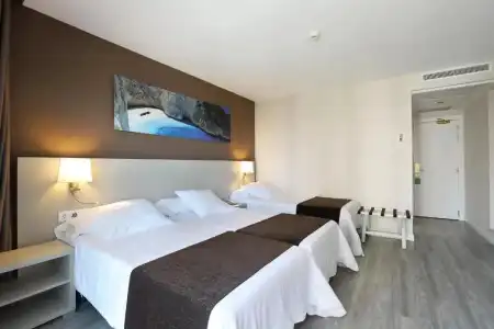 Helios Benidorm - 70