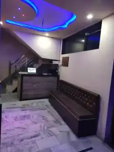 Big Brother Hostel - 0