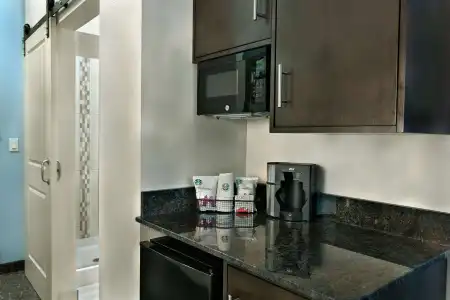 Oxford Suites Bellingham - 24