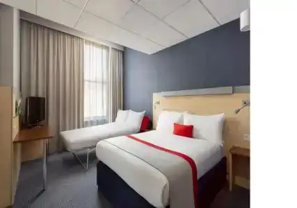 Holiday Inn Express - Edinburgh City Centre by IHG - 34