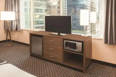 La Quinta Inn & Suites by Wyndham Chicago Downtown - 77