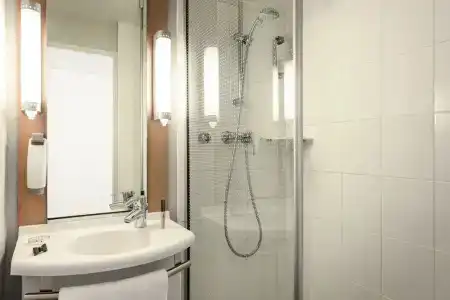 Ibis Marseille Centre Gare Saint Charles - 74