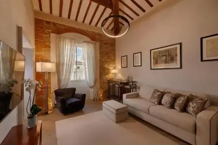Donati Luxury Tower Suites - 116