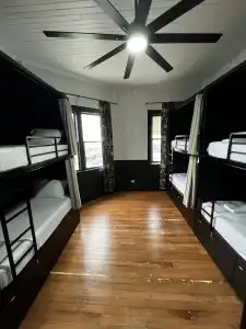 Howzit Hostels Hawaii - 22