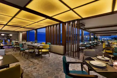 Zeus Wyndham Grand Athens - 13