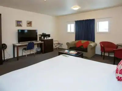 Distinction New Plymouth - 46