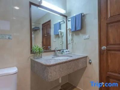 Sabai Inn - 79