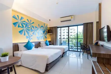 J Residence - 167