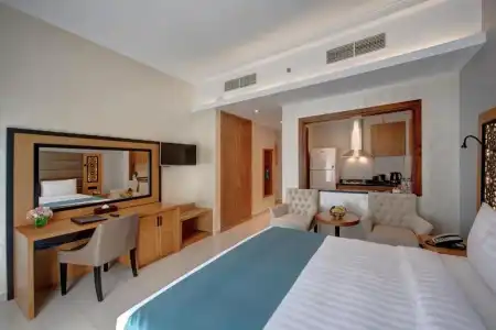 Class Apartments - 84