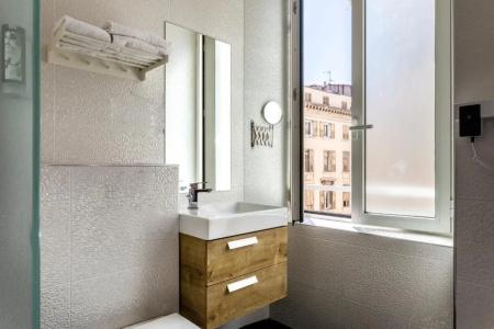Hôtel Carré Vieux Port - 71