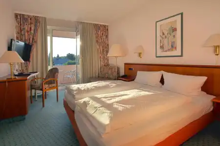 Hotel-Restaurant Esbach Hof - 16