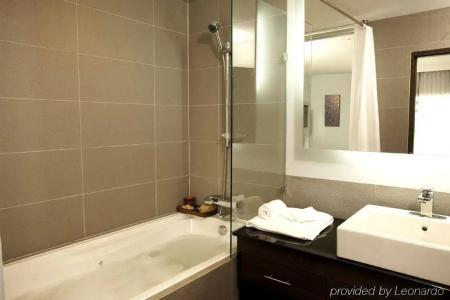 Sukhumvit Suites - 29