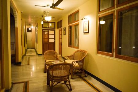 Arya Niwas - 16