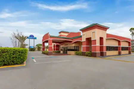 Baymont by Wyndham Orlando North Millenia - 0