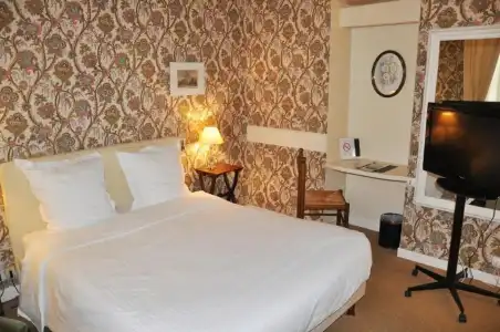 Hôtel de France - 16