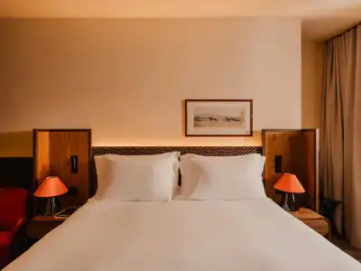 Aethos Milan - 85