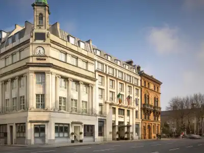 The College Green Dublin, Autograph Collection - 50
