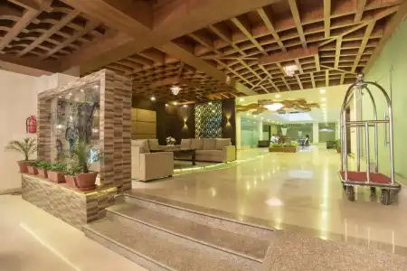 Yatri Suites and Spa - 38