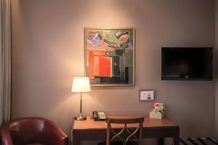 Holt - The Art - 31