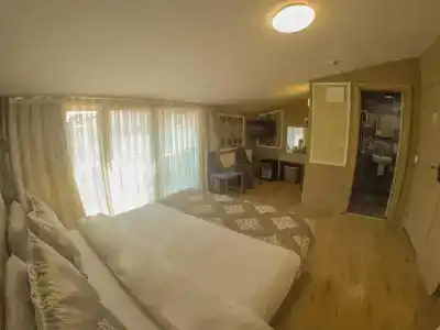 Meydan Suites - 34
