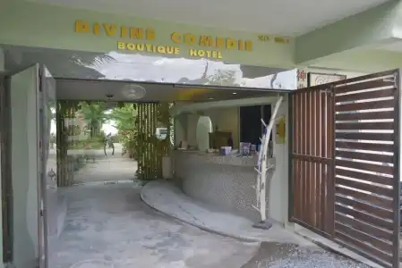 Le Divine Comedie Beach Resort - 17