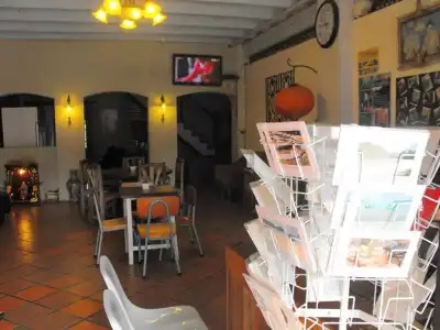 Luang Poj Boutique Hostel - 12