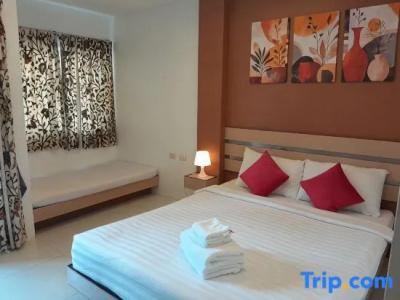 Island Patong Beachfront Apartments - 66