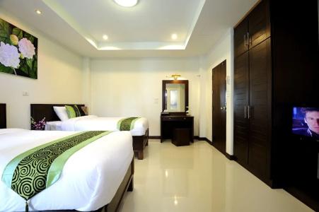 Ruen Buathong Boutique - 60