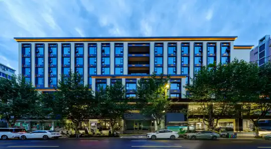 Hilton Garden Inn Chengdu Kuanzhai Alley - 40