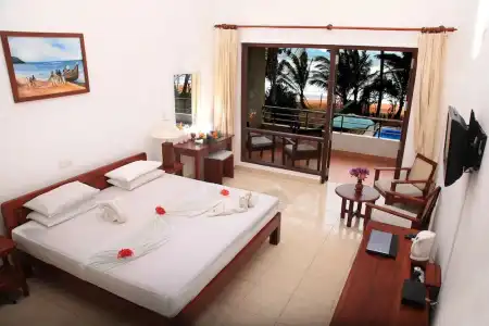 Sea Rock Villa - 1