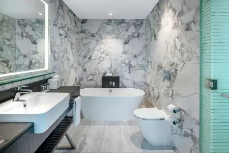 Hilton Auckland - 8