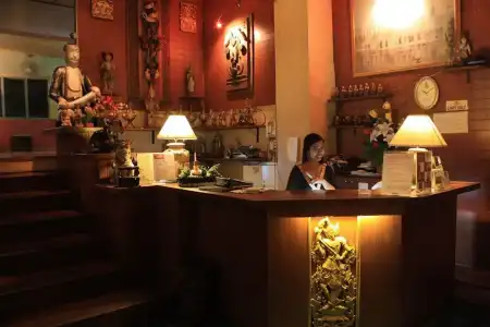 Wild Orchid Villa Bangkok - 48